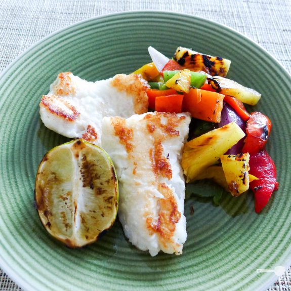 Fish with grilled pineapple, capsicum and lime salsa