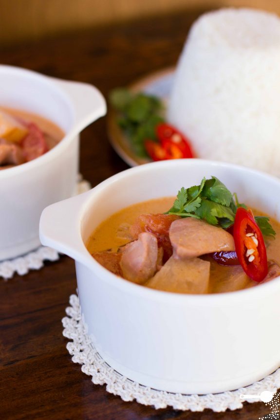 {5 ingredient} Red Curry with Quail and Pineapple
