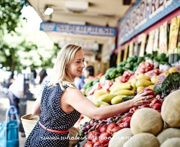 How to Stick to a Weekly Grocery Budget - The Ultimate Guide